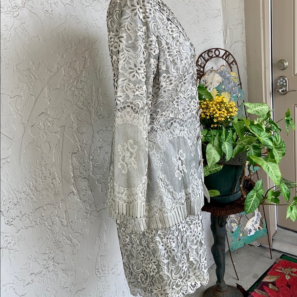 Elegant VTG Lace Silver/Gray Jacket Skirt Set - Picture 6 of 8